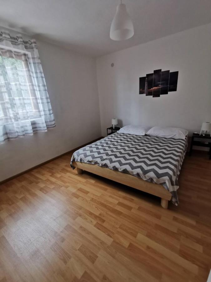 Villa Kuca Za Odmor Obitelji Pedisic Banj Esterno foto